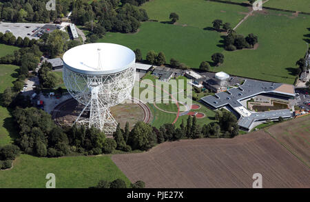 Luftaufnahme des Jodrell Bank Discovery Centre in der Nähe von Macclesfield, Cheshire Stockfoto