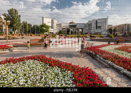 Bischkek, Kirgisistan am 9. August 2018: Ala-Too Square. Bischkek, ehemals Frunse, ist die Hauptstadt und die größte Stadt der Kirgisischen Republik Stockfoto