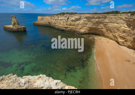 Pontal Strand Armaçao de Pêra an der Algarve, Portugal Stockfoto