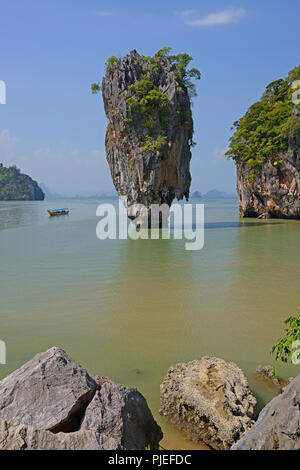 Markante Felsformation auf Khao Phing Kan Island, auch James Bond Island, Thailand, markante Felsformation in Khao Phing Kan Insel, auch James Bond Stockfoto