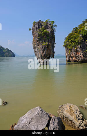 Markante Felsformation auf Khao Phing Kan Island, auch James Bond Island, Thailand, markante Felsformation in Khao Phing Kan Insel, auch James Bond Stockfoto