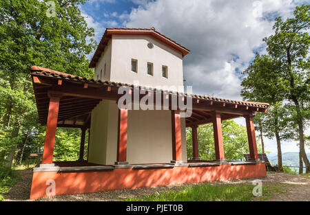 Römische Mountain Sanctuary auf dem Calmont bei Bremm. Stockfoto