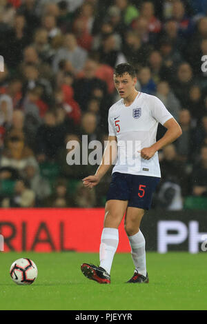 Carrow Road, Norwich, UK. 6. Sep 2018. UEFA U21 Europameisterschaft Fußball, England U21 gegen Niederlande U21; Dael Fry in England U21-Kredit: Aktion plus Sport/Alamy leben Nachrichten Stockfoto