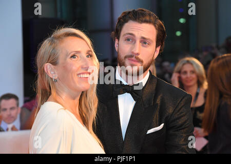 Toronto, Ontario, Kanada. 6. Sep 2018. SAM TAYLOR - JOHNSON (L) und AARON TAYLOR - JOHNSON besucht die Outlaw König 'Premiere während der 2018 Toronto International Film Festival in der Roy Thomson Hall am 6. September 2018 in Toronto, Kanada Quelle: Igor Vidyashev/ZUMA Draht/Alamy leben Nachrichten Stockfoto