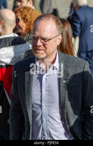 Belfast, UK. 7. September 2018. Barry McCaffrey und Trevor Birney suedalgerien NUJs Seamus Dooley und Gerry Carson, Ankunft am hohen Gericht in Belfast, High Court, die feinen Punkt Filme heute not-Verfahrens zu Belfaster Gericht gebracht haben, die Rechtswidrigkeit der Hausdurchsuchung durch die Polizei bei Ihrer Suche auf seiner Belfast Büros letzte Woche Credit: Bonzo/Alamy leben Nachrichten Stockfoto