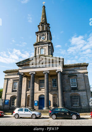 Norden Leith Pfarrkirche, Kirche von Schottland, erbaut 1816 mit Grand Portico und ionischen Säulen, Madeira Street, Leith, Edinburgh, Schottland, Großbritannien Stockfoto