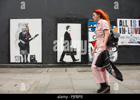 The Royal Busker von Loretto und Crazy People Live Royal lebt Street Art in der Great Marlborough Street, Soho, London, England, Großbritannien Stockfoto