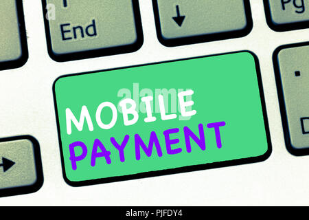 Schreiben Hinweis Übersicht Mobile Payment. Business foto Präsentation bargeldlose Zahlung durch tragbare elektronische Geräte. Stockfoto