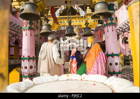 Blick auf vishram Ghat ist eine Badewanne und Anbetung in Mathura Uttar Pradesh Indien Asien, Südostasien Stockfoto