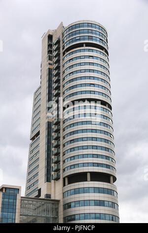 LEEDS, Großbritannien, 12. JULI 2016: Bridgewater Ort Hochhaus in Leeds, UK. Das Gebäude hat durch Aedas Architekten entworfen wurde. Stockfoto