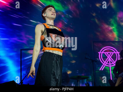 Jahre und Jahre Sänger Olly Alexander beim Fusion Festival 2018 Stockfoto