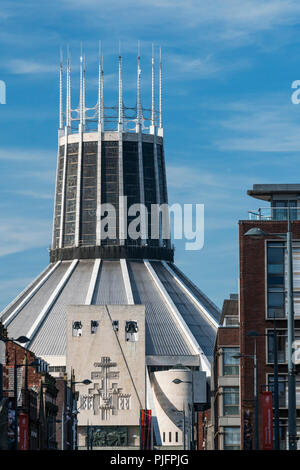 Außen an der Metropolitan Kathedrale von Christus dem König die katholische Kathedrale von Liverpool, Merseyside Stockfoto