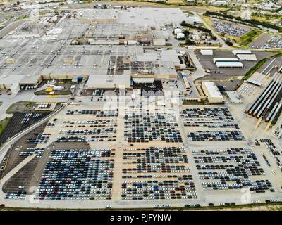 Luftaufnahme von der Ford Motor Company Automotive Company in Hermosillo, Sonora Mexico. Hunderte von neuen Autos.. Trasnport. Auto Stockfoto