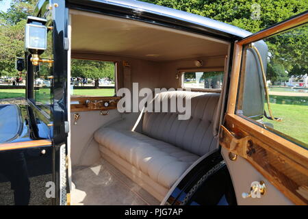 Rolls-Royce Phantom 1 Coupé Chauffeur (1929) Concours von Eleganz 2018, 2. September 2018. Hampton Court Palace, London, UK, Europa Stockfoto