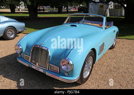 Aston Martin DB2 Vantage Drophead Coupé 1. Sanction (1950), Concours of Elegance 2018, 2. September 2018. Hampton Court Palace, London, Großbritannien, Europa Stockfoto