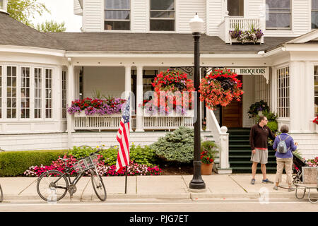 Hübschen Fassade ein Hotel, typisch für die historischen Mackinac Island. Stockfoto