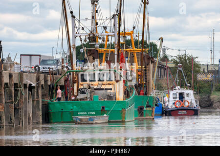 Gruppe der Fischerboote am Kings Lynn fisher Flotte, Kings Lynn, Norfolk, Großbritannien. Stockfoto