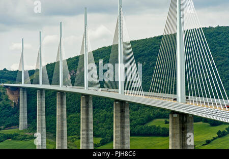 Viadukt von Millau, Millau-Creissels, Aveyron, Frankreich Stockfoto