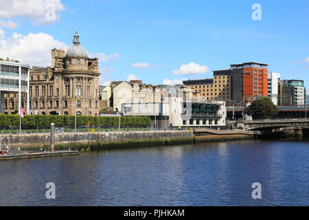 Der Leinpfad und nördlich des Flusses Clyde im Zentrum von Glasgow, Großbritannien Stockfoto