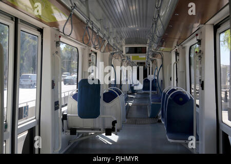 Athen Griechenland Interieur des leeren Straßenbahn Stockfoto