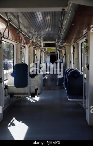 Athen Griechenland Interieur des leeren Straßenbahn Stockfoto