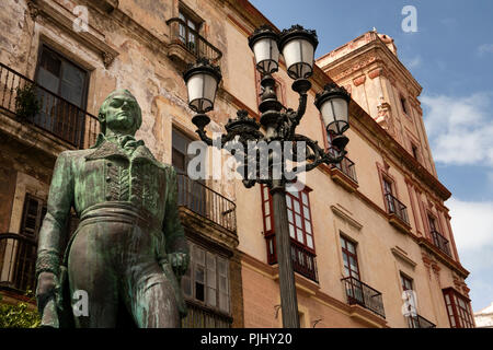 Spanien, Cadiz, Statue von Francisco de Miranda, Held der amerikanischen Unabhängigkeit, gestorben in Cadiz 1816 Stockfoto