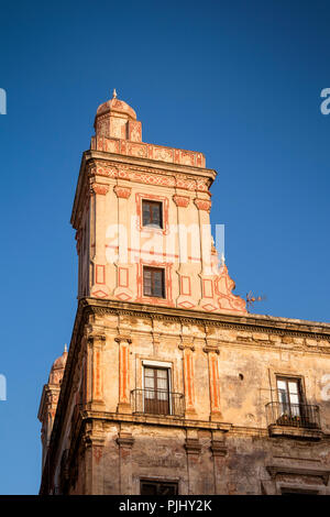 Spanien, Cadiz, Plaza Arguelles, Casa de las Cuatro Torres, historische Haus der 4 Türme Stockfoto