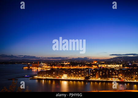 Oslo nacht Stadtbild ab dem Ekeberg Hill, Norwegen, Skandinavien Stockfoto