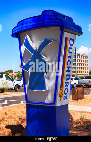 Niederländische Bros Drive-thru Kaffee Kette street sign in Tucson, AZ Stockfoto