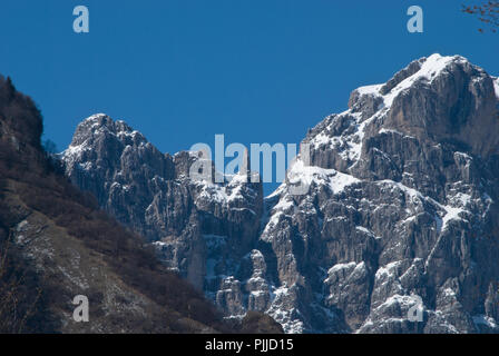 Die fantastische Bergwelt der Schiara Gruppe in den Dolomiten in der Provinz Belluno in Italien Stockfoto