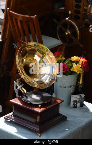 London, Großbritannien. 7. September 2018. Tag Eins, 10. jährlichen Classic Boat Festival in Verbindung mit Total Thames, St. Katherine Docks, London, Großbritannien, 7. bis 9. September Credit: michael Melia/Alamy leben Nachrichten Stockfoto