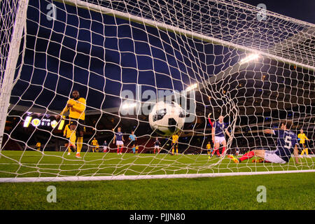 Hampden Park, Glasgow, UK. 7. Sep 2018. Internationaler Fußball-freundlich, Schottland gegen Belgien; Romelu Lukaku Belgien Kerben für 0-1 in der 28. Minute Credit: Aktion plus Sport/Alamy leben Nachrichten Stockfoto