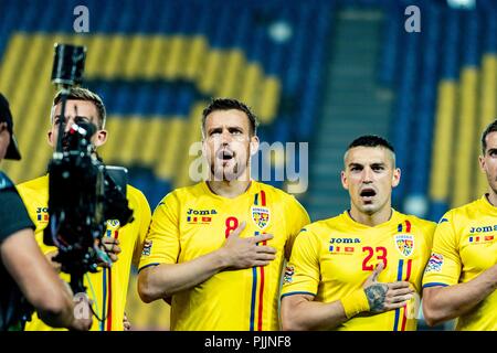 Ploiesti, Rumänien. 7. September 2018. Mihai Pintilii #8 (Rumänien) Nicolae stanciu Nr. 23 (Rumänien) während der Fußball, UEFA Nationen Liga 2019, Finale, Spiel zwischen den nationalen Teams von Rumänien (ROU) und Montenegro (MNE) am Ilie Oana Stadion, Ploiesti, Rumänien ROU. Foto: Catalin Soare Credit: Cronos/Alamy leben Nachrichten Stockfoto