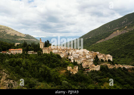 Anversa degli Abruzzi; Dorf in der Provinz L'Aquila, Abruzzen Berg Stockfoto