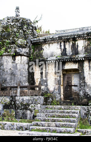 Tamaudun Mausoleum von Naha auf der Insel Okinawa in Japan Stockfoto