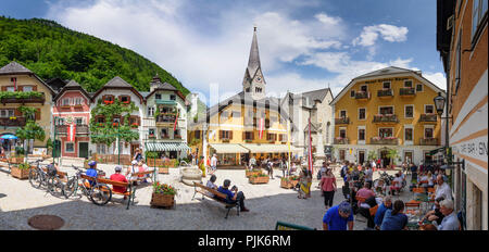 Hallstatt, Marktplatz (Marktplatz), Evangelische Kirche in Österreich, Oberösterreich, Oberösterreich, Salzkammergut Stockfoto