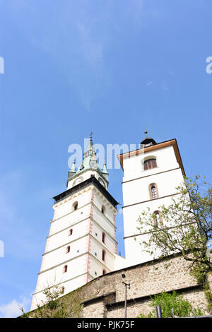 Kremnitz (kremnica), Burg der Stadt und die Kirche St. Katharina in der Slowakei, Stockfoto