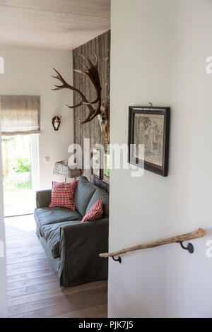 Wohnzimmer mit Jagdtrophäen, Detail Stockfoto