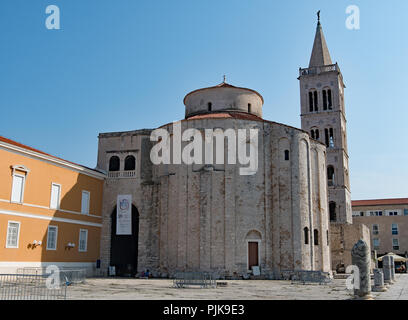 Die Kirche des hl. Donatus im nord-östlichen Teil des Forum Romanum, in Zadar, Kroatien zu erfassen. Stockfoto