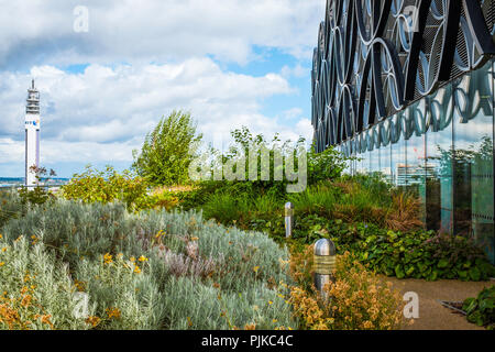 Der geheime Garten auf der 7. Etage der Bibliothek von Birmingham ist ein unerwartetes Juwel. Stockfoto
