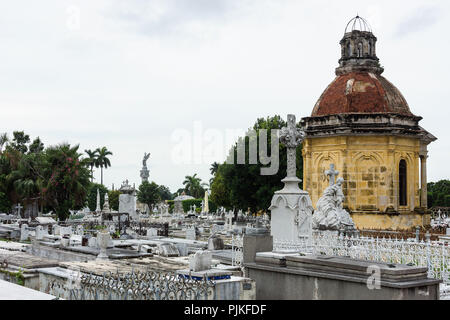 Kuba, Havanna, Friedhof, Cementerio de Cristobal Colon, der drittgrößte Friedhof in der Welt Stockfoto