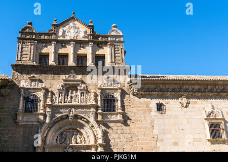 Spanien, Toledo, Museo de Santa Cruz, Hauptportal, frühe Plateresken Stockfoto