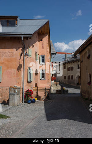 Typische Häuser, Stadtbild, Guarda, Scuol, Unterengadin, Graubünden, Schweiz Stockfoto