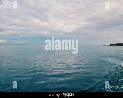 Beeindruckende Felsformationen an der Tempelanlage Beach, Lake Malawi, Malawi Stockfoto