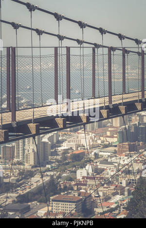 Die hängebrücke auf dem Felsen von Gibraltar, Jewel und Britische Enklave an der Mittelmeer Stockfoto