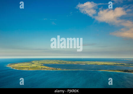 Blick von Norden auf die Insel Hiddensee, Insel Hiddensee, Ostsee, Mecklenburg-Vorpommern, Vorpommern, Mecklenburg-Vorpommern, Deutschland Stockfoto