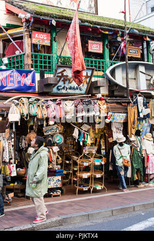 Geschäfte in Chinatown in Yokohama, Japan Stockfoto