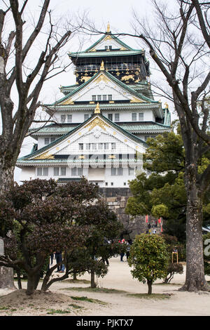 Hauptturm der Burg von Osaka, Japan Stockfoto