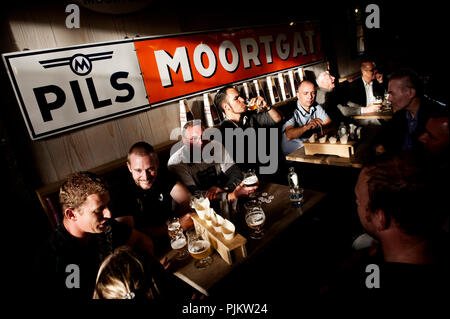 Ambiente Impressionen von der Duvel Moortgat Brauerei "Depot" Pub (Belgien, 30/09/2010) Stockfoto