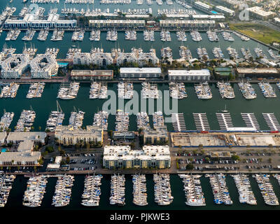 Marina Venedig Yacht Club, Marina, Motorboote, Segelboote, Admiralty Way, Marina del Rey, Los Angeles County, Kalifornien, USA Stockfoto